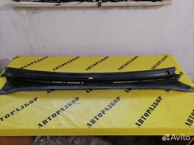 Жабо (решетка стеклоочистителя) Mazda Bt50 Bt-50