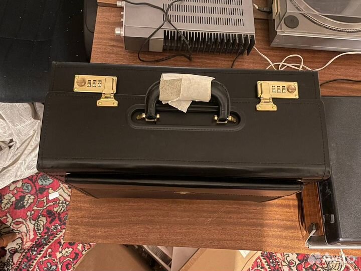 Винтажный кожаный портфель (чемодан) 60-х годов, с