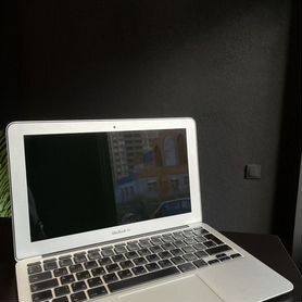 Ноутбук Apple MacBook Air 11 2010