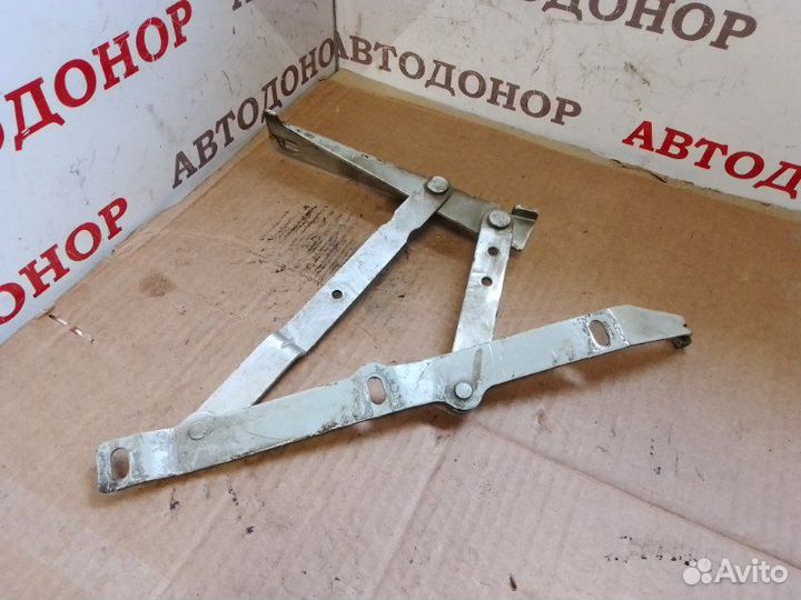 Петля капота передняя левая Mercedes-Benz Vito