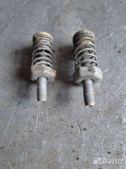 Замок капота Cadillac bls