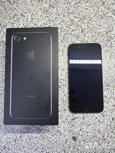 iPhone 7, 32 ГБ