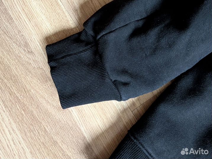 Черный базовый свитшот Твое Lamoda