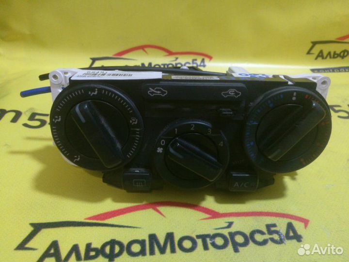 Климат-контроль Nissan Nv200 M20