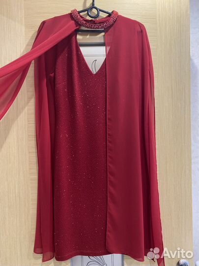 Вечернее праздничное платье