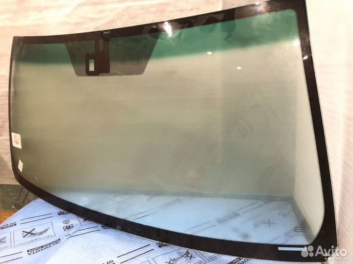 Лобовое стекло Ford Focus 3 с обогревом