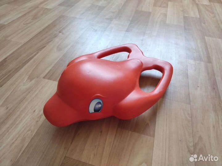 Дельфин для купания