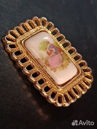 Брошь Франция. Винтаж 60-ые. Фарфор