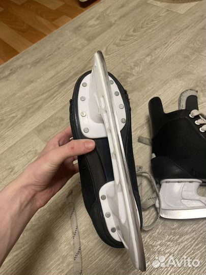 Хоккейные коньки 42