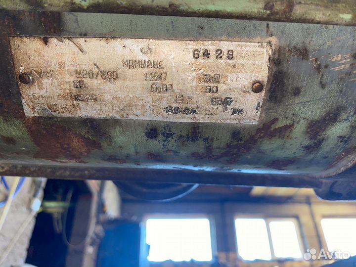 Торцовочный станок по дереву