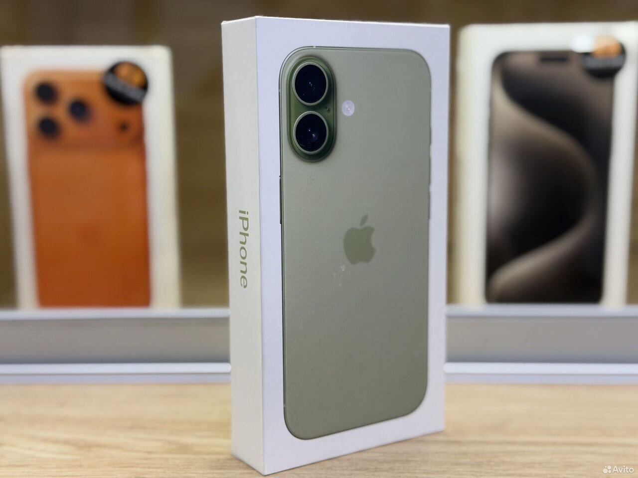iPhone 17, 256 ГБ, SIM + eSIM