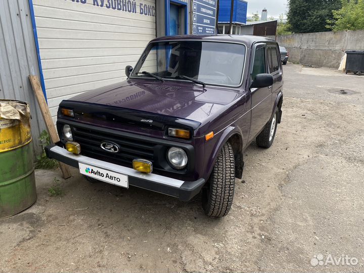 LADA 4x4 (Нива) 1.7 МТ, 2001, 200 000 км