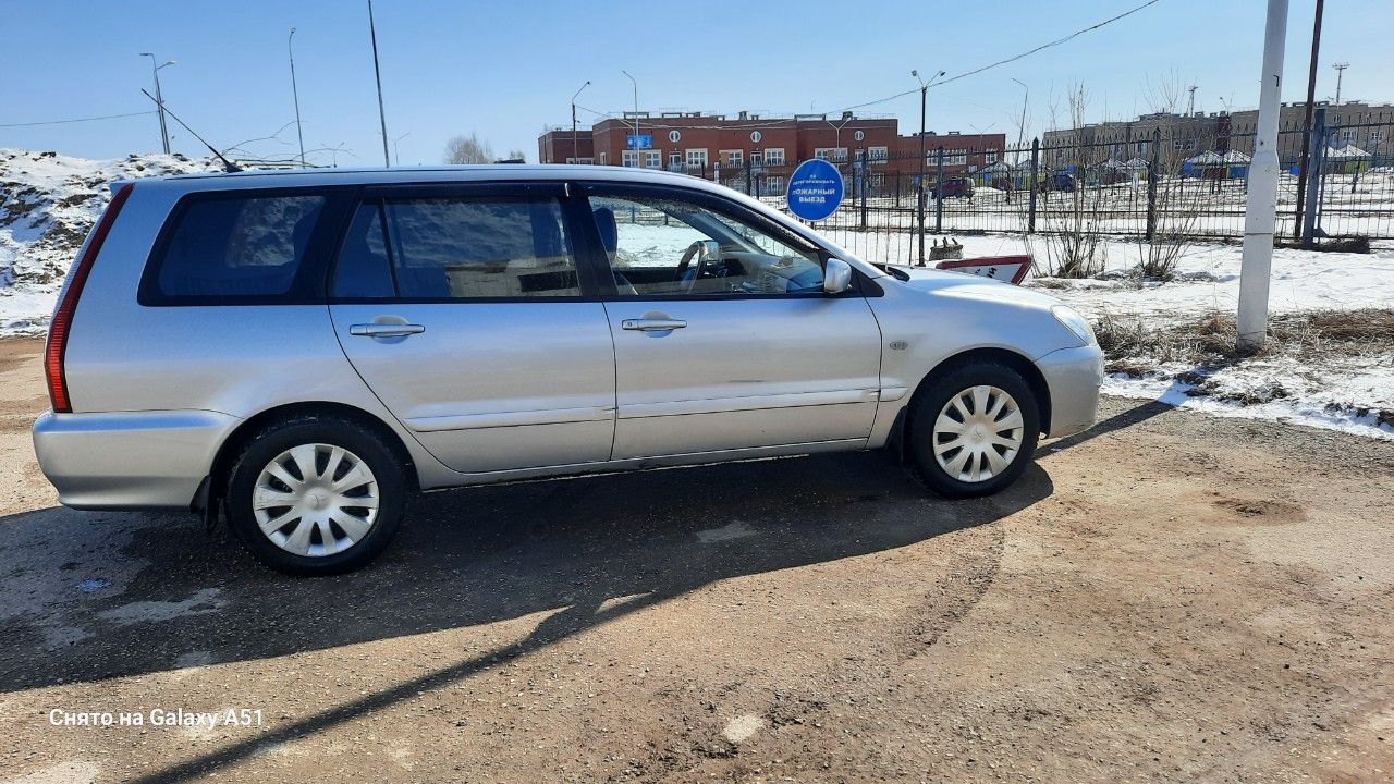 Mitsubishi Lancer: фото владельца