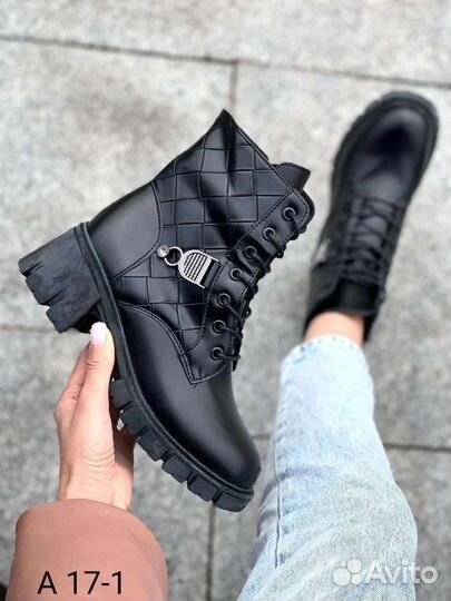 Ботинки женские 38 размера новые в размер