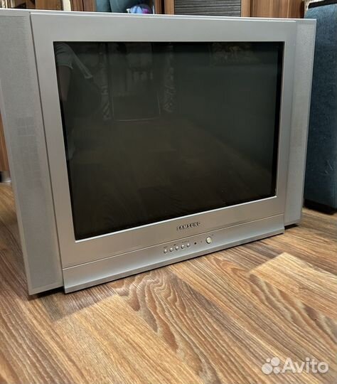 Телевизор samsung