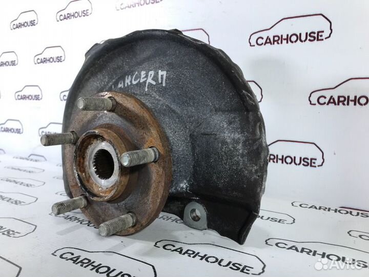 Кулак поворотный передний правый Mitsubishi Lancer