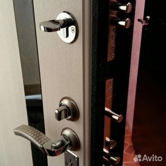 Вскрытие замков 24/7 Вскрытие Авто / Замена Замков