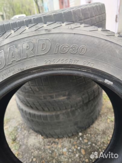 Yokohama A008 225/55 R17 27K