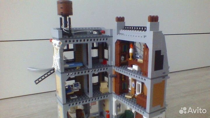 Lego Marvel 76108 в хорошем состоянии