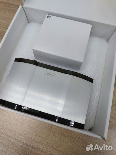 Новая система презентаций WePresent WiPG-1600W