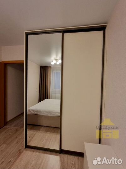 Распашной шкаф