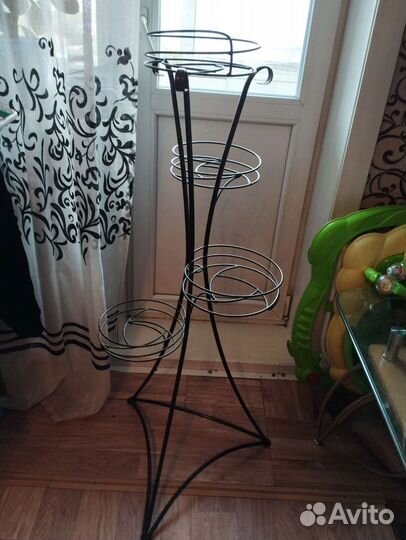 Подставка для цветов