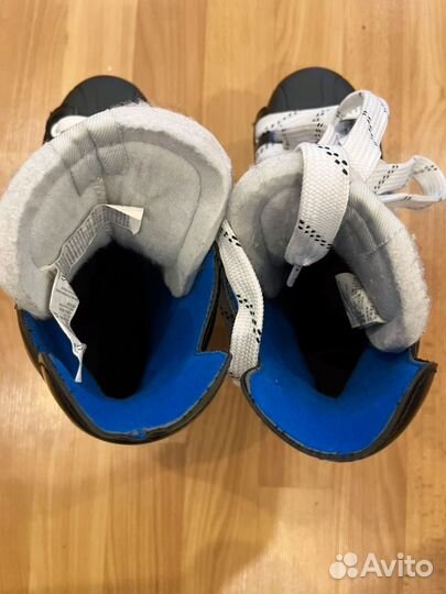 Коньки хоккейные