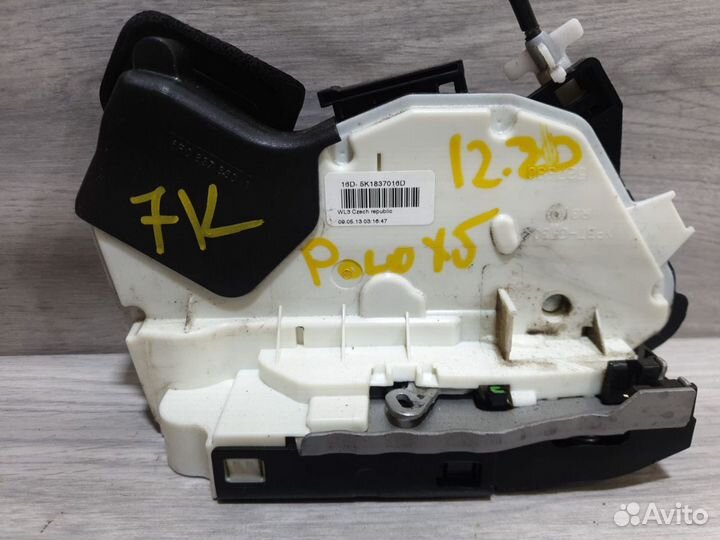 Замок двери передней правой Volkswagen Polo 2009-2