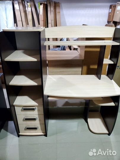 Компьютерный стол