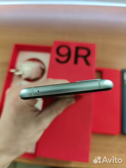 OnePlus 9R, 8/128 ГБ
