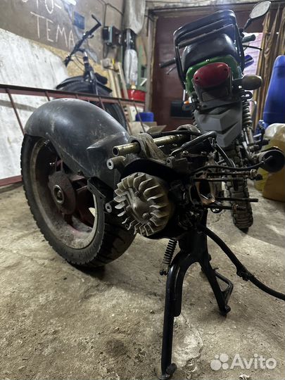 Запчасти на скутер stels