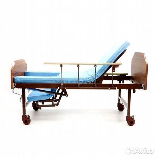 Медицинская кровать функциональная