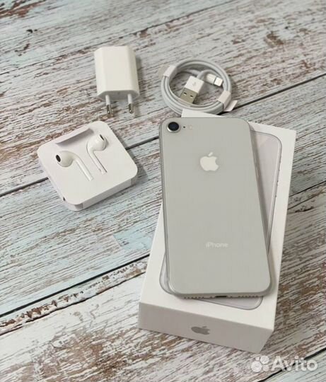 iPhone 8 Plus, 128 ГБ