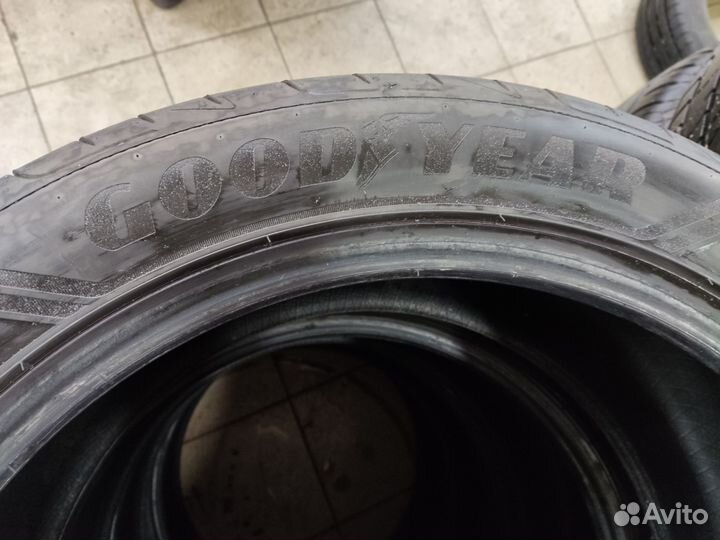 Goodyear Eagle F1 Asymmetric 3 275/45 R21