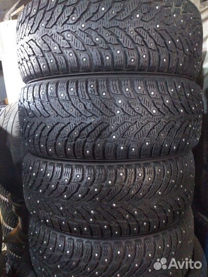 Nokian Tyres Hakkapeliitta 9 215/55 R17