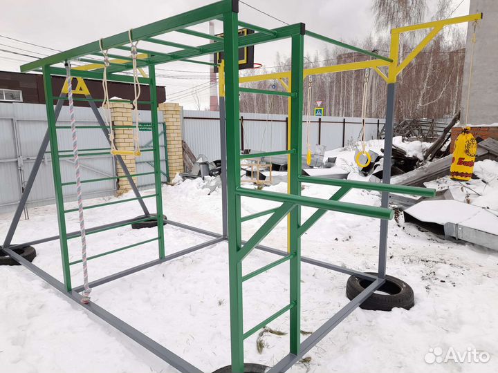 Спортивный комплекс, турник, воркаут, качели