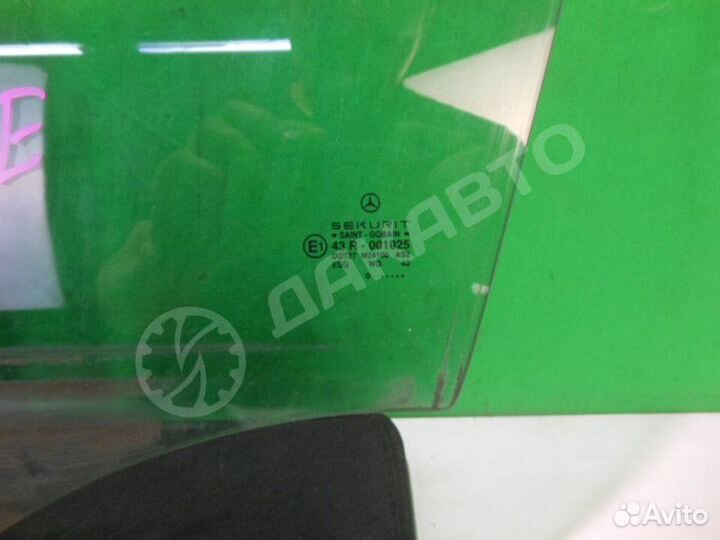 Стекло двери переднее левое Mercedes-Benz E W210