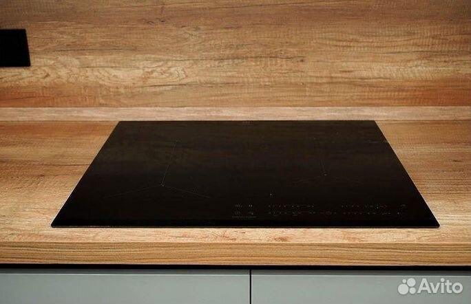 Угловой кухонный гарнитур современный