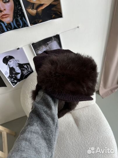 Шапка ушанка с кроликом вязаная слово пацана