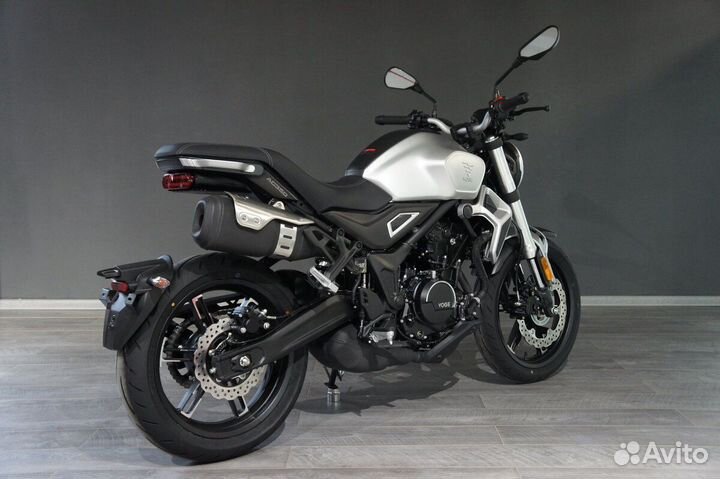 Voge 350 AC