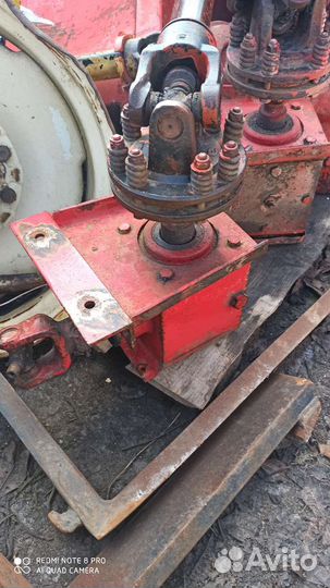 Редуктора и карданов от кукурузной жатки
