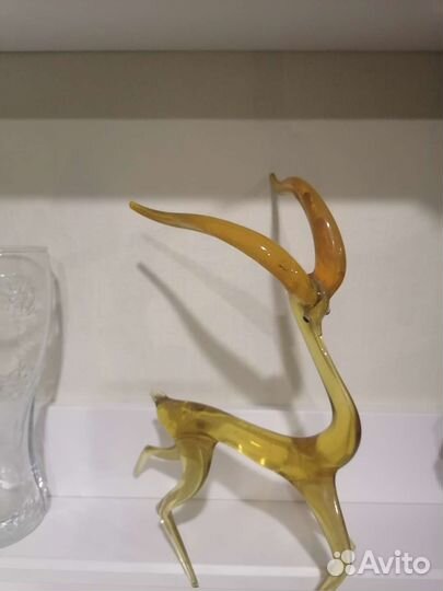 Антилопа цветное стекло