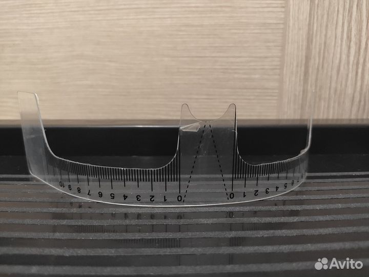 Линейка для бровей