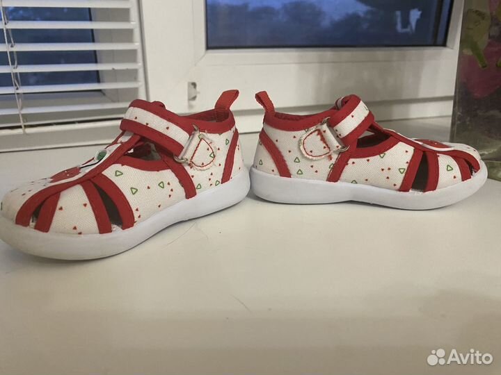 Сандали для девочки 22 размер