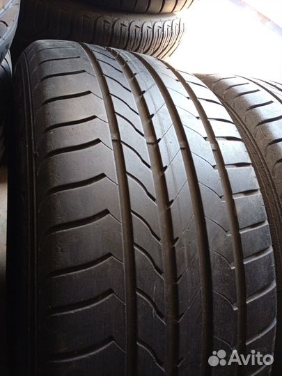 Goodyear EfficientGrip 225/45 R18