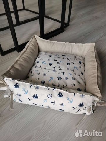 Лежанка для собак и кошек