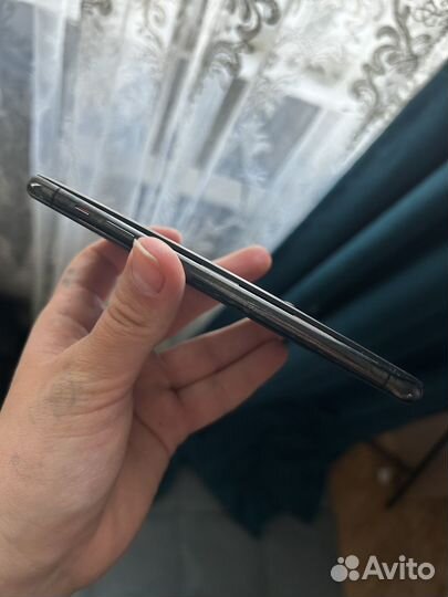 iPhone 11 Pro, 64 ГБ