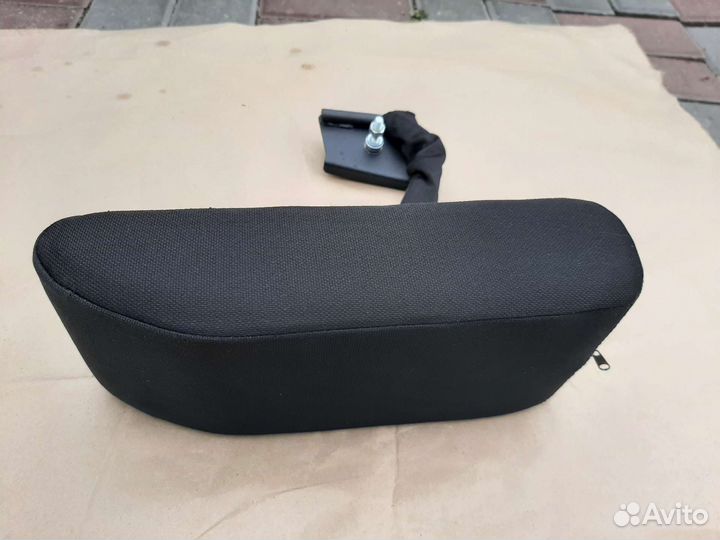 Подлокотник Ларгус, Логан