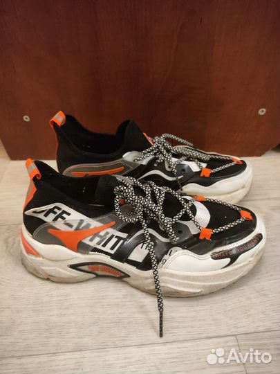 Кроссовки мужские 39