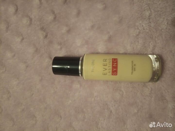 Тональная основа oriflame